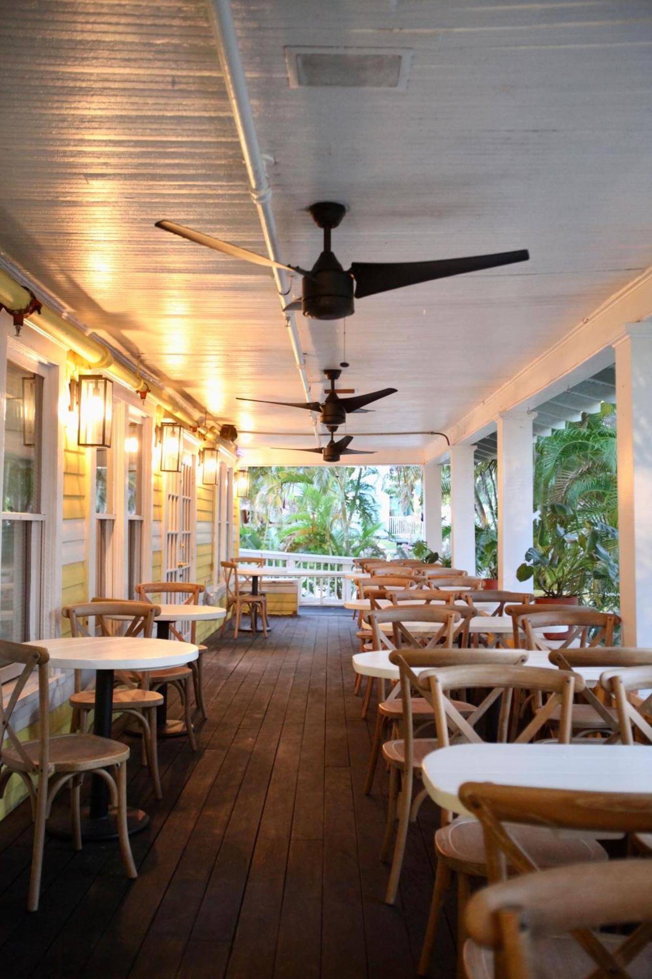Peninsula Bed & Cocktails Hotel Gulfport Eksteriør billede