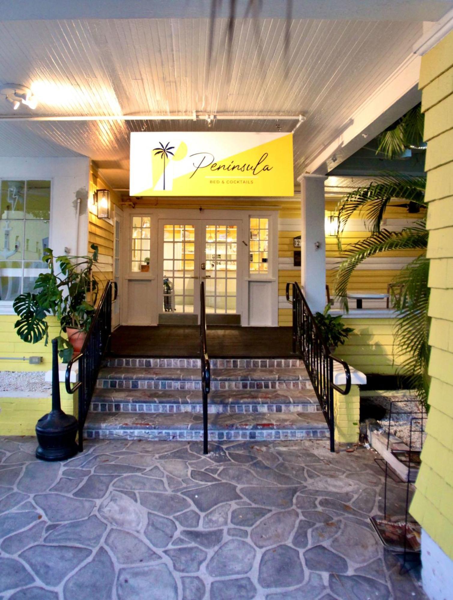 Peninsula Bed & Cocktails Hotel Gulfport Eksteriør billede